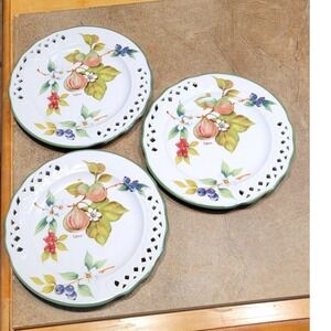 Set of 3 Designed by Brunelli Made in Italy Fruit Dessert Plates